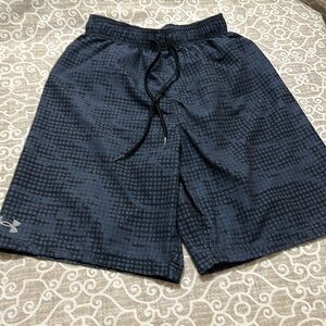 mens under armour sz small swim shorts